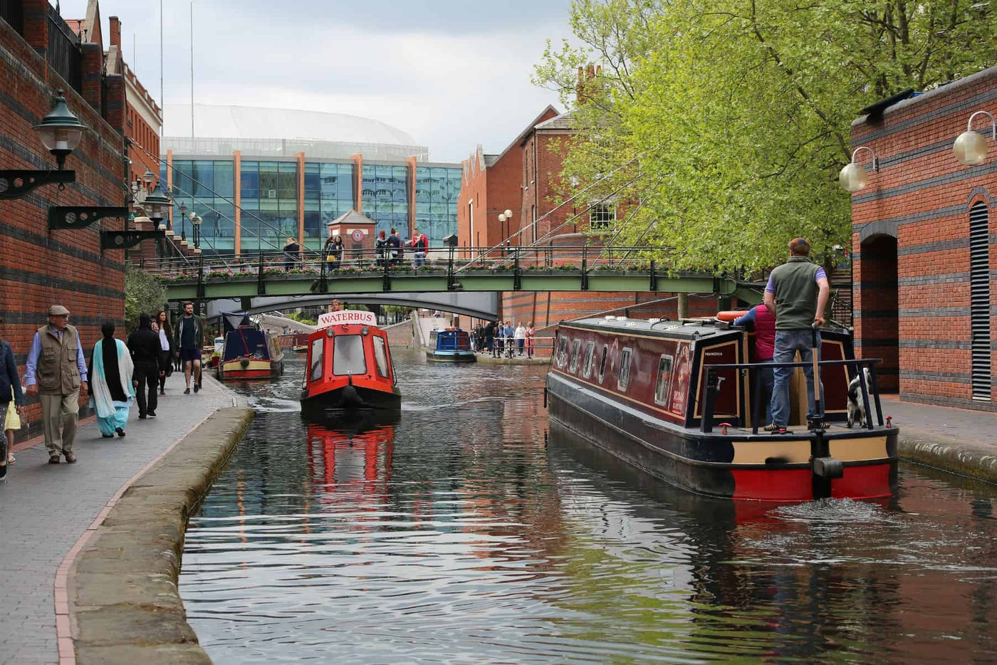 The Top 5 Narrowboat Experiences on Birmingham’s Canals in 2026